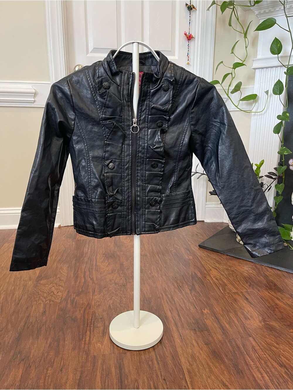 Dollhouse Brand Girls Black Faux Leather Jacket with Front Ruffles – Small Tear